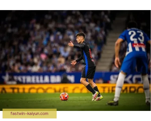 佩德里在巴萨更衣室中崭露头角，逐渐成为年轻球员的领袖典范，备受关注。