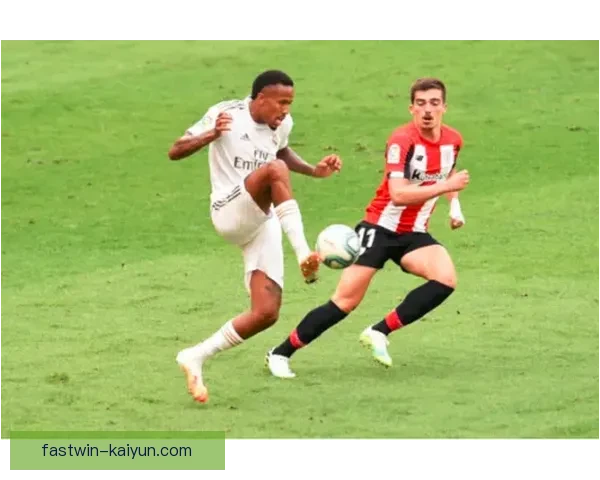 英超西汉姆引援动态值得关注，球队正在积极补强阵容以争取更佳表现。